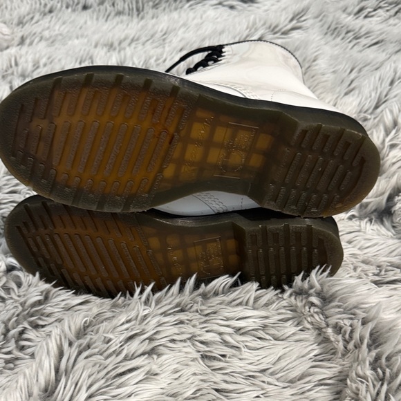 Dr. Martens White Lace-Up Boots with Black Accents - Picture 5 of 6